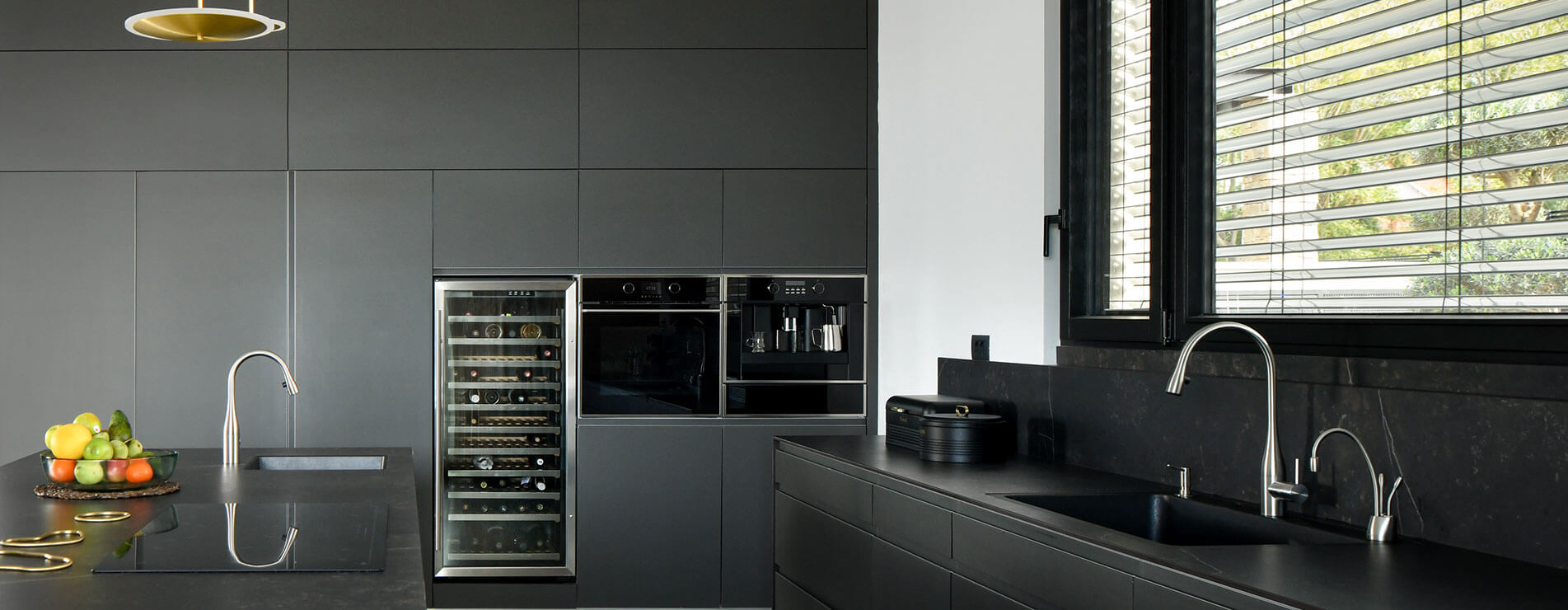 גלו עכשיו את קולקציית השיש החדשה למטבחים – מגוון עצום של סגנונות וגוונים!