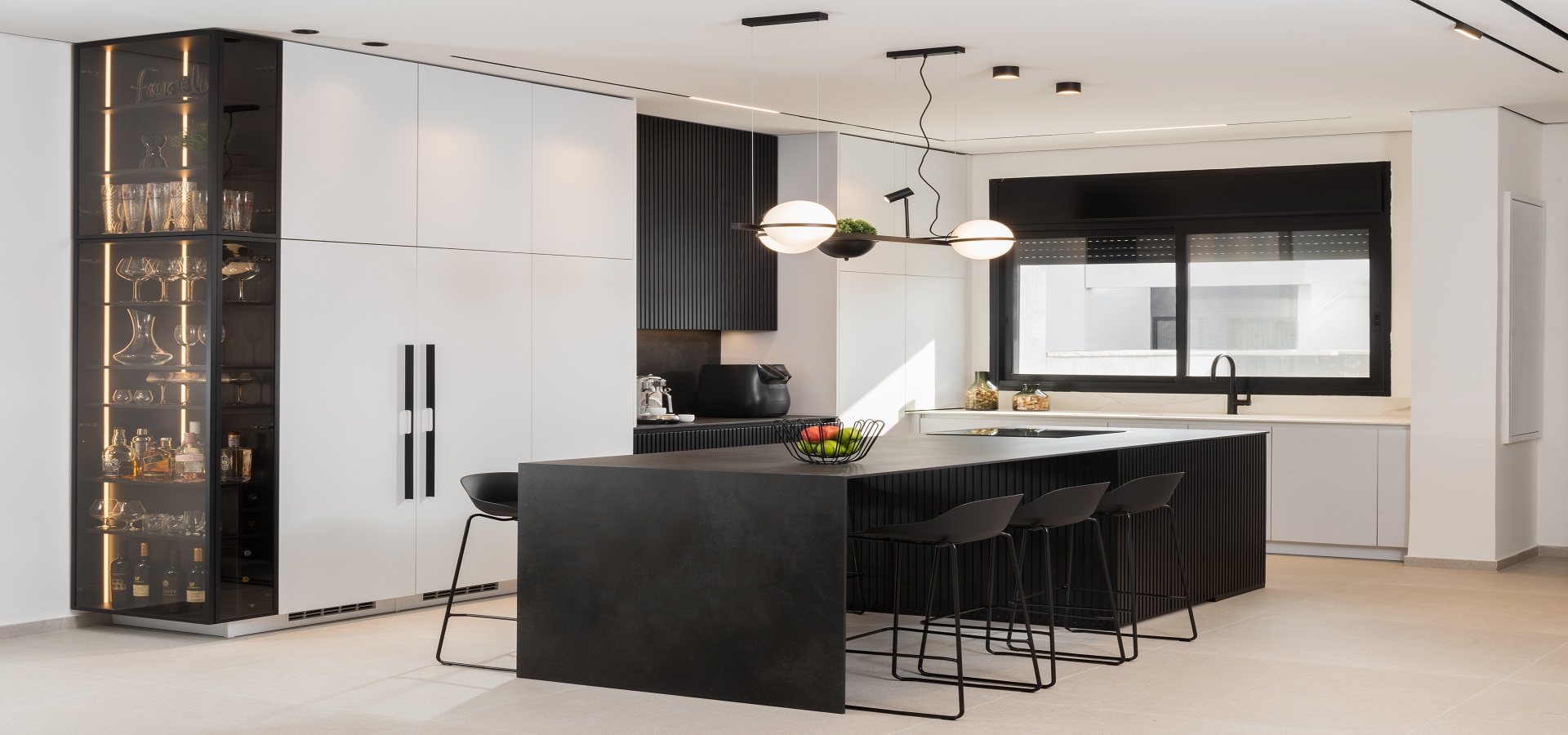 משטחי שיש למטבחים ברמה אחרת – עיצוב שמתחיל ביוקרה - שיש איציק