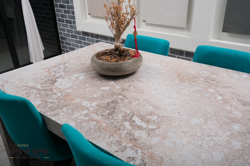 שיש איציק – אולם תצוגה מרהיב באשדוד עם דגמים מובילים